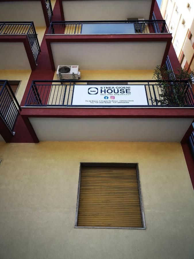 Etnea Gioeni House Suite คาตาเนีย ภายนอก รูปภาพ