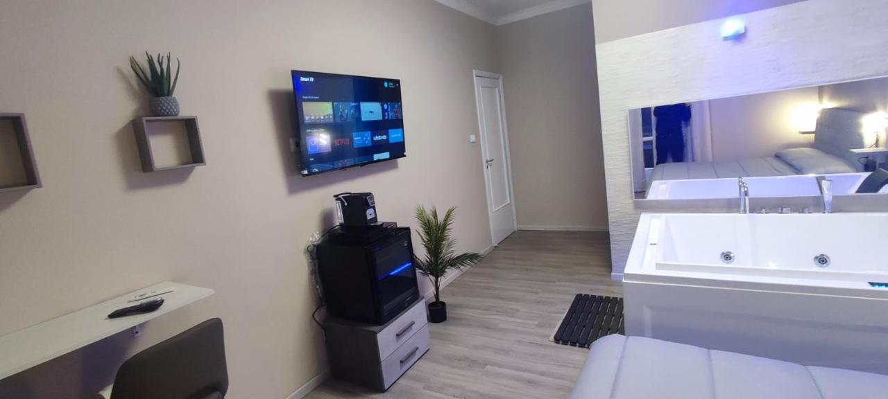 Etnea Gioeni House Suite คาตาเนีย ภายนอก รูปภาพ