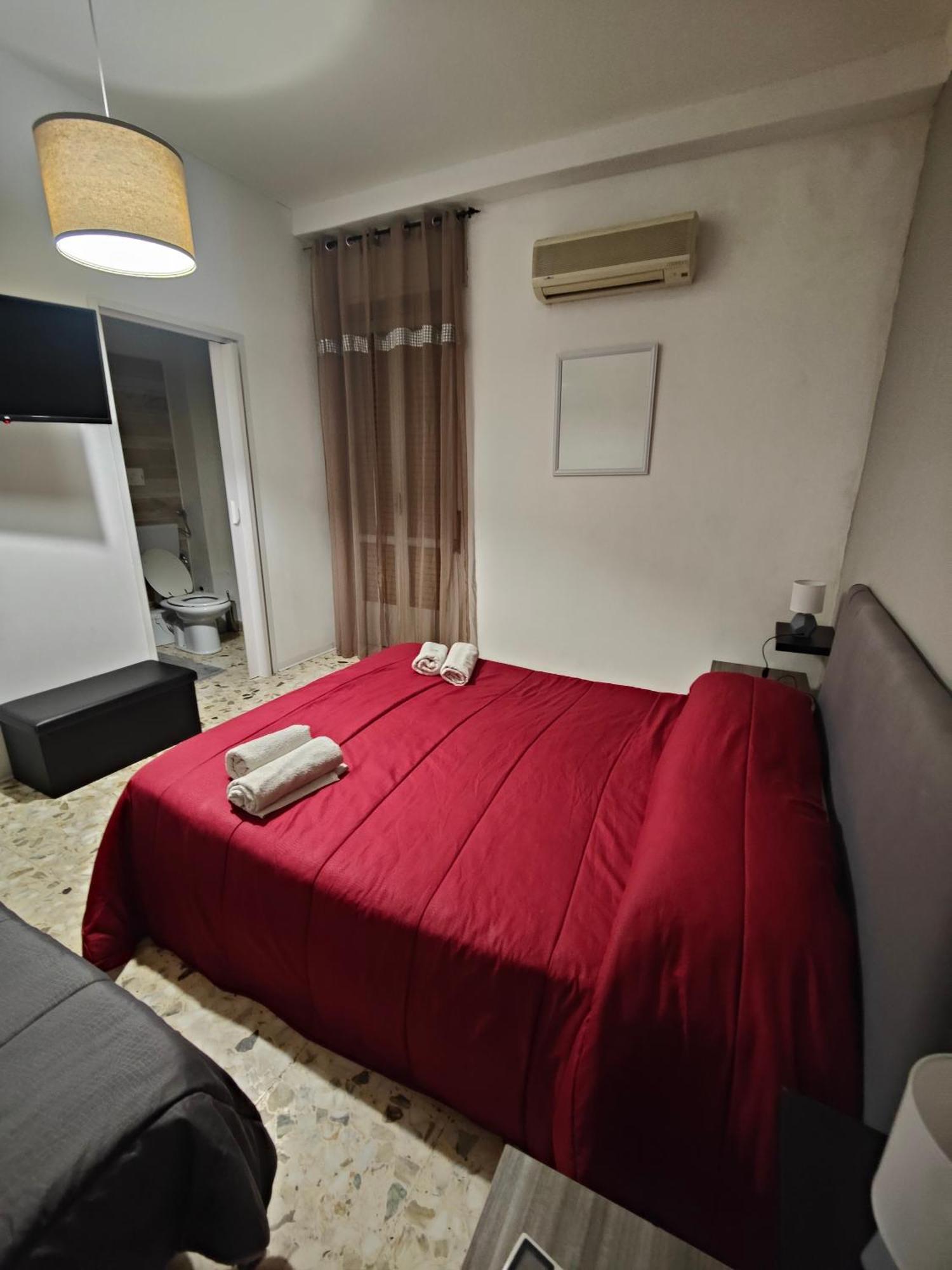 Etnea Gioeni House Suite คาตาเนีย ห้อง รูปภาพ