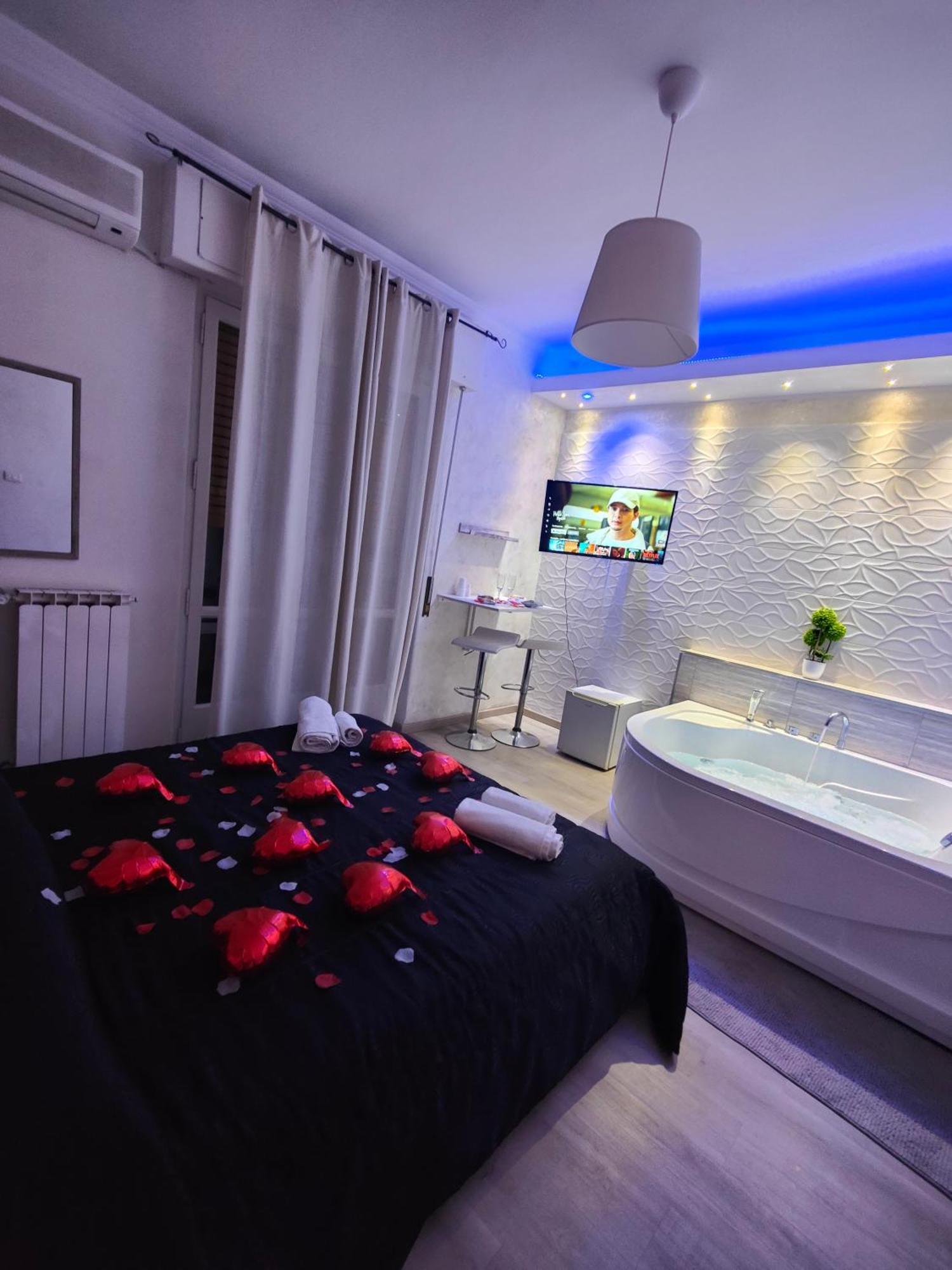 Etnea Gioeni House Suite คาตาเนีย ภายนอก รูปภาพ