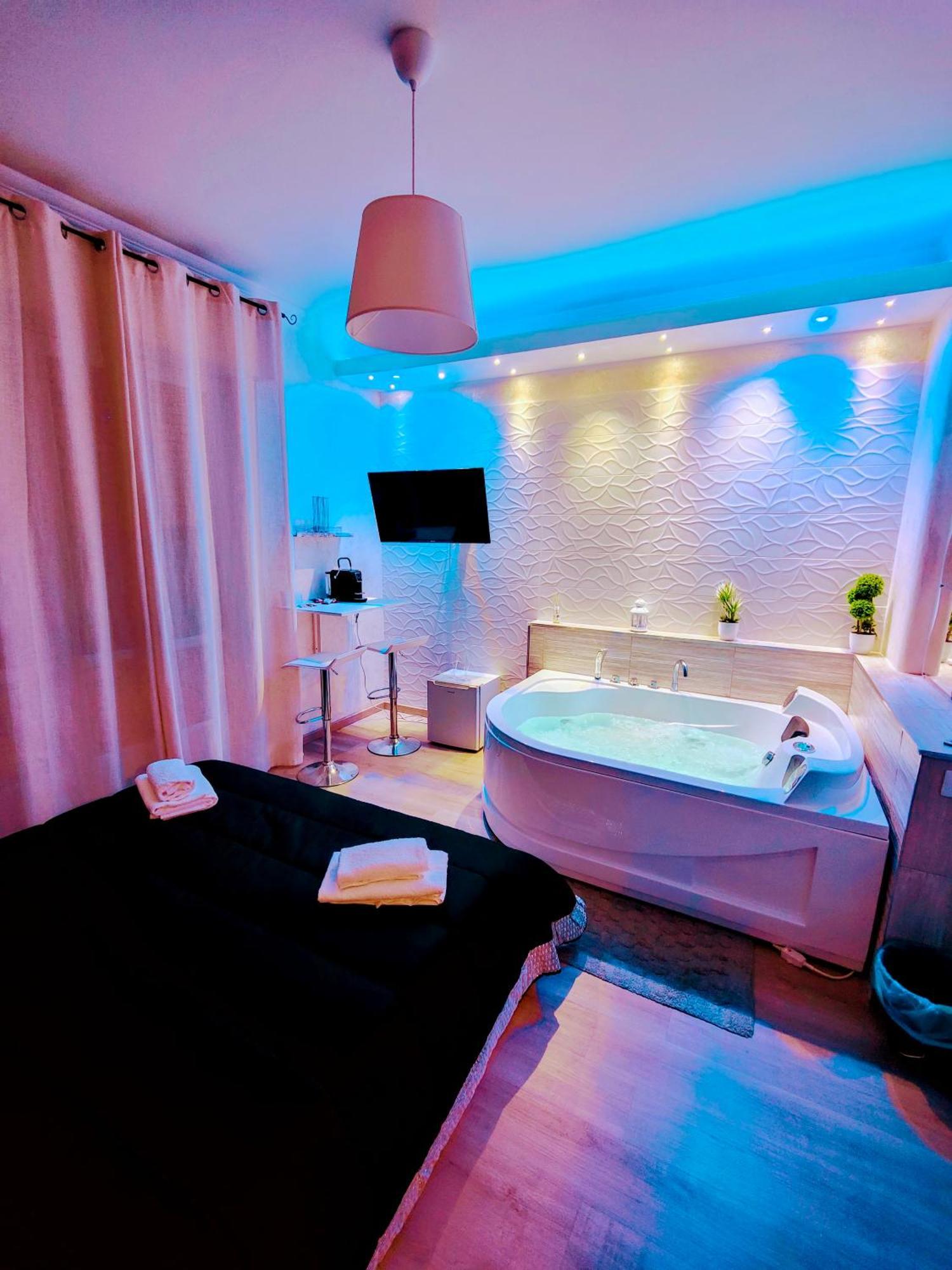 Etnea Gioeni House Suite คาตาเนีย ภายนอก รูปภาพ